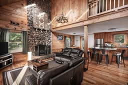 The Trillium Cabin | Hot Tub, Views & Game Room