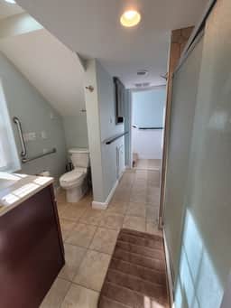 Starlight Farmhouse | Dog-Friendly + Mountain View