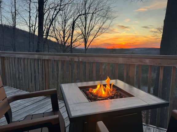 Shenandoah Twilight | Hot Tub + Sunset Views