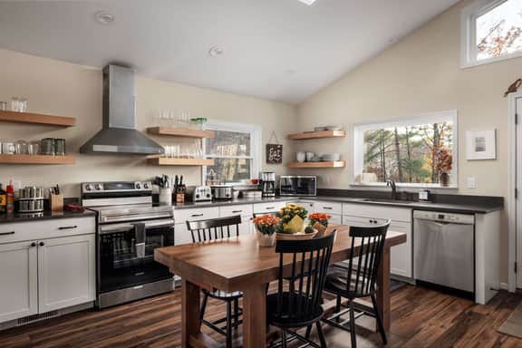 The Foxwood Cabin | Hot Tub, Screened Porch, Grill