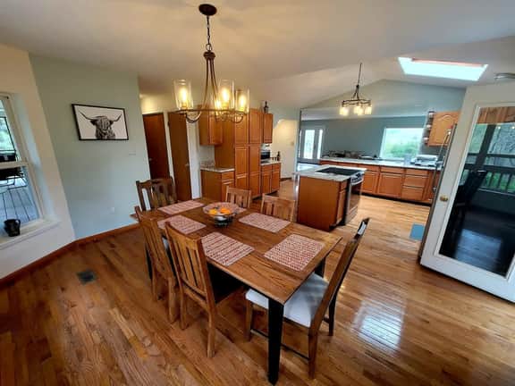 Ridgeview Retreat | Views, Pets & Game Barn