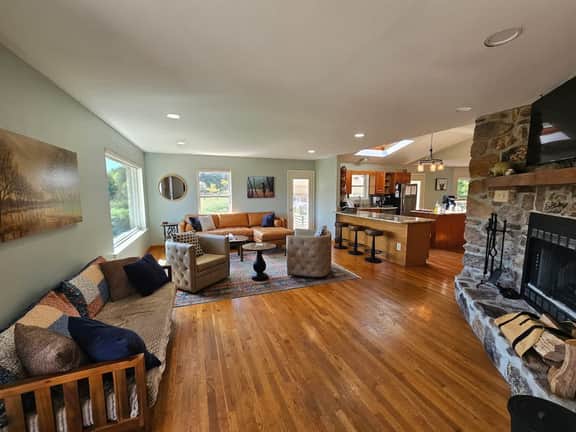 Ridgeview Retreat | Views, Pets & Game Barn