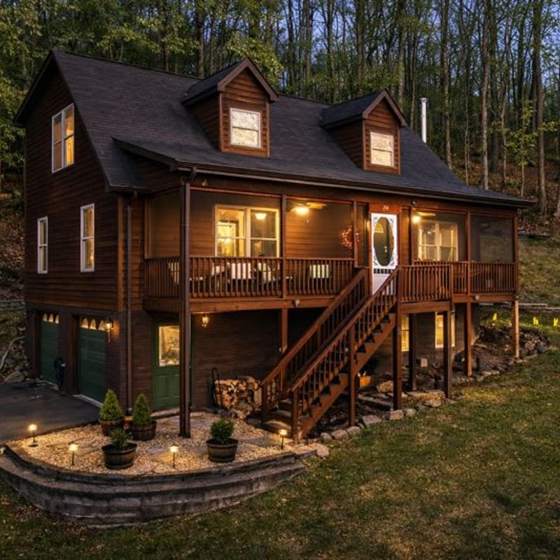 Delicious Cabin • Wine Country Retreat w/ Hot Tub