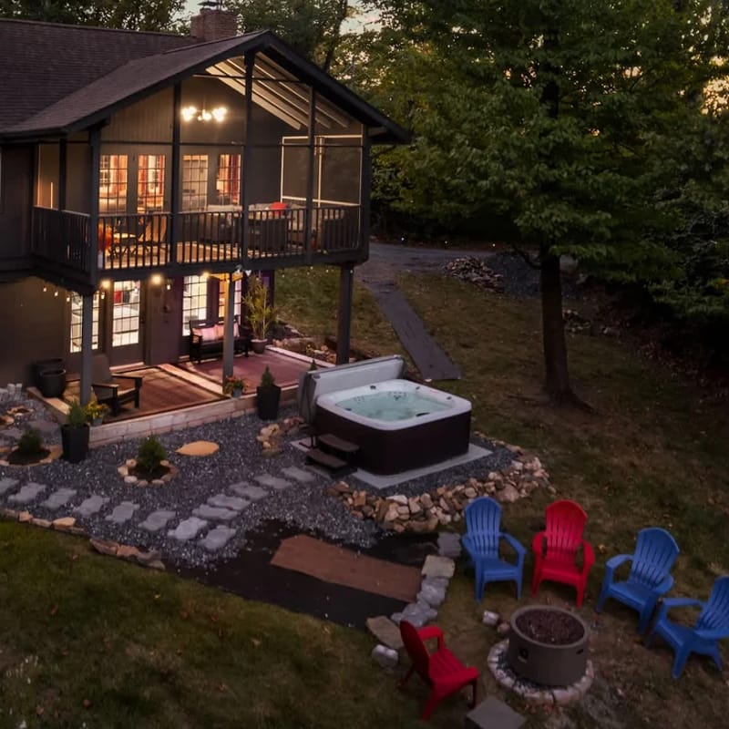 Far View Shenandoah | Hot Tub + Movie & Game Room