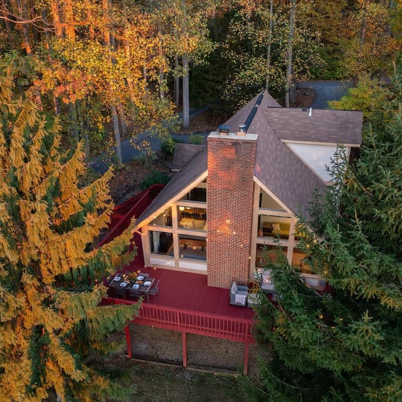 Ravens' Ridge: Modern Cabin + Stunning Valley View
